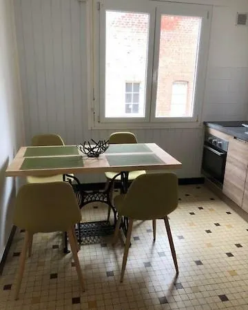 Coquelicot Industriel דירה